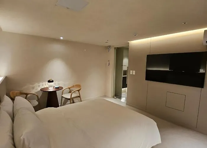 Sand Stay Aparthotel 3*